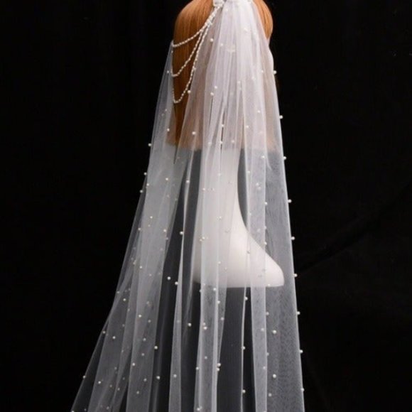 NWOT Ivory Pearl Wedding Veil main image 14